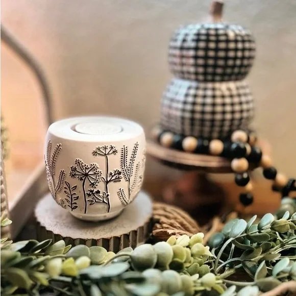 BNIB Scentsy Dandelion Daze Tabletop Fan Diffuser - Picture 9 of 11